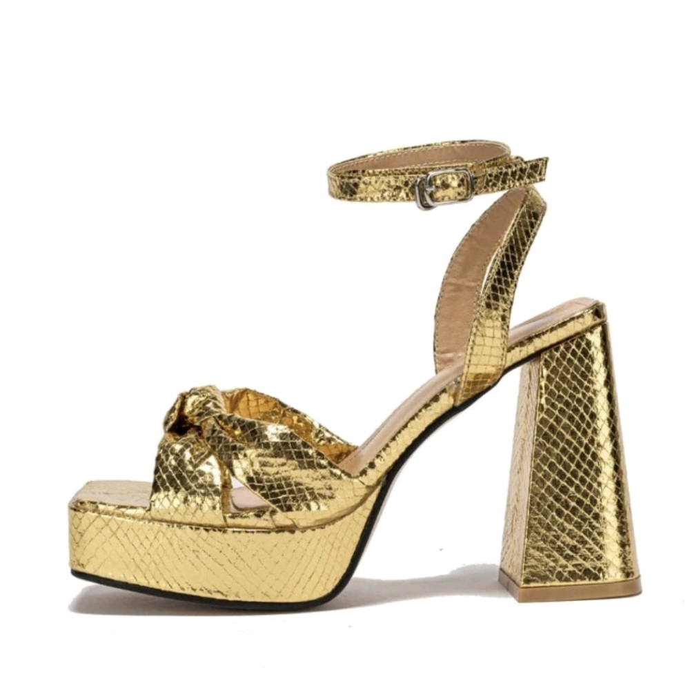 SHEIN Gold Chunky Heel Snakeskin Print Ankle Strap Sandals Size 7